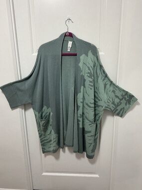 NWOT MARLA WYNNE Aqua Kimono Topper